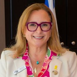 Karla Lari